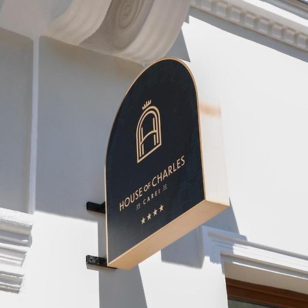 House Of Charles Hotel Карей Екстериор снимка