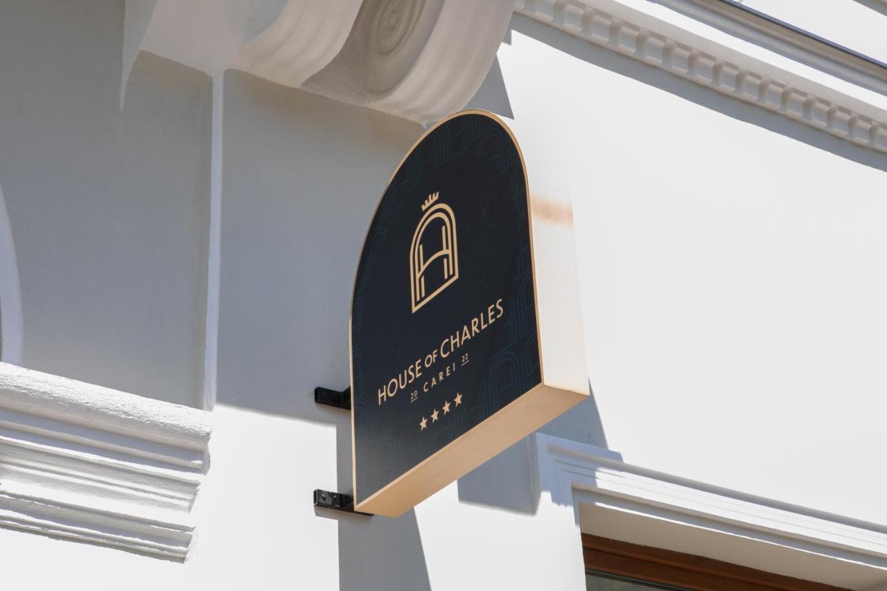 House Of Charles Hotel Карей Екстериор снимка
