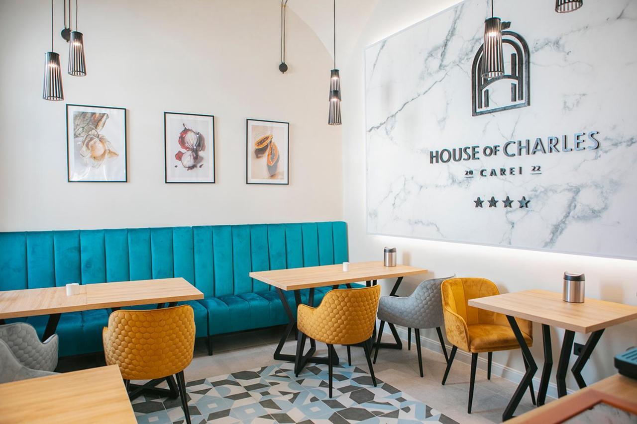 House Of Charles Hotel Карей Екстериор снимка