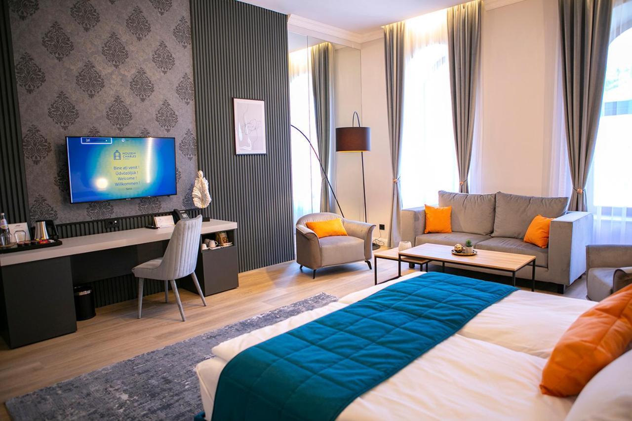 House Of Charles Hotel Карей Екстериор снимка